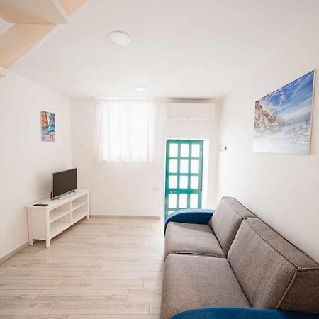 White Amalfi Centro Storico By Italianhost Apartment Luaran gambar